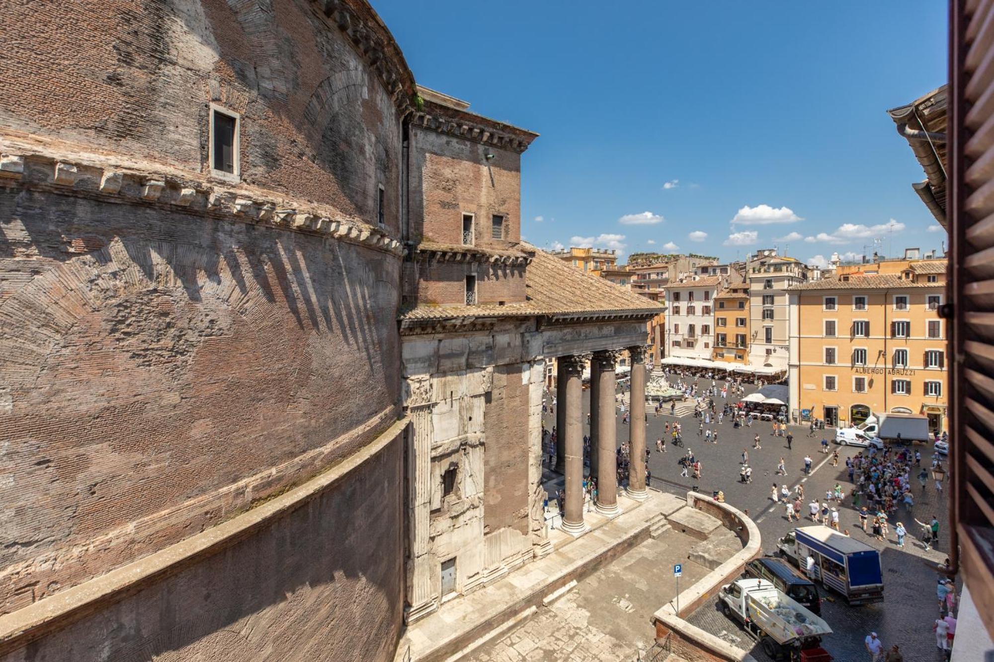 Iflat Pantheon At Your Feet * Rom